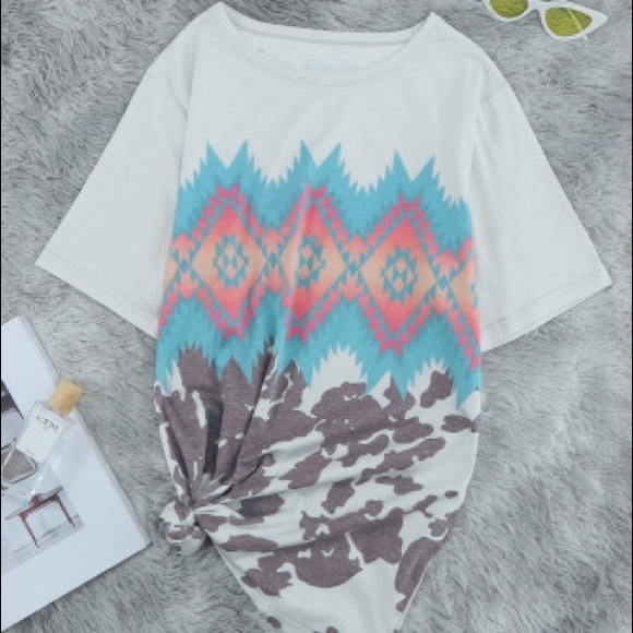 Multi-Color Aztec Geometric Print Top - Picture 3 of 3